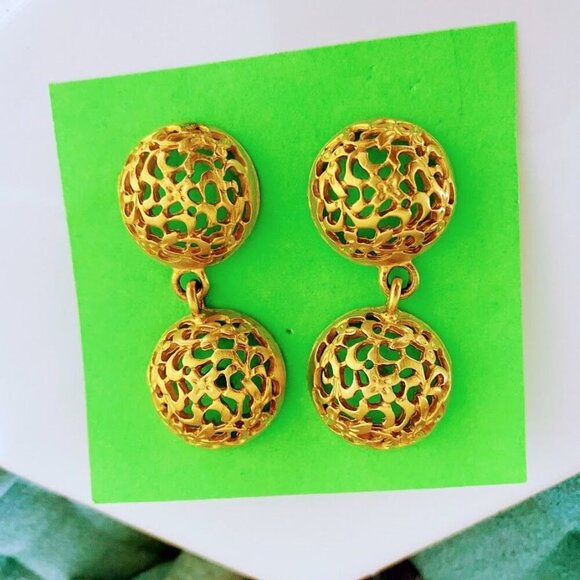 Vintage Double Circle Matte Gold Statement Earrings - Picture 3 of 3